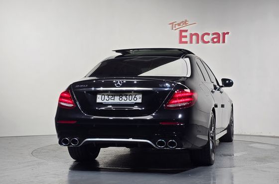 Mercedes-Benz E-Class E43 AMG 4MATIC — пробег 55 843 км — фото 4 из 5