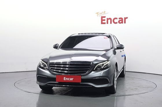 Mercedes-Benz E-Class E220d 4MATIC Exclusive — пробег 117 928 км — фото 3 из 5