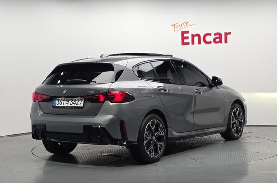 BMW 1-Series 120 M Sport — пробег 4 904 км — фото 2 из 5