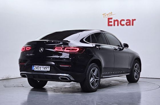 Mercedes-Benz GLC-Class GLC300e 4MATIC Coupe — пробег 82 944 км — фото 2 из 5