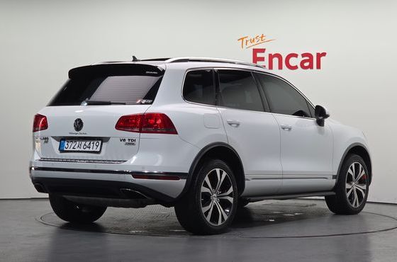 Volkswagen Touareg V6 3.0 TDI Bluemotion Premium 7P5 — пробег 135 704 км — фото 2 из 5