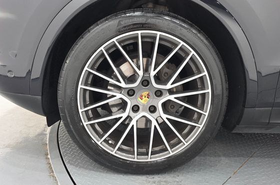 Porsche Cayenne 3.0 — пробег 75 631 км — фото 5 из 5