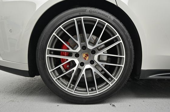 Porsche Panamera 4.0 GTS — пробег 3 050 км — фото 5 из 5