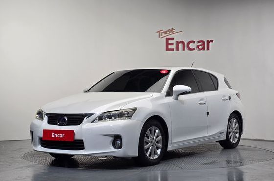 Lexus CT200h 1.8 Compact Trendy ZWA10 — пробег 107 061 км — фото 1 из 5
