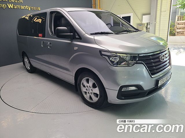 Hyundai Starex Wagon 11-Seater Smart — пробег 116 200 км — фото 3 из 5