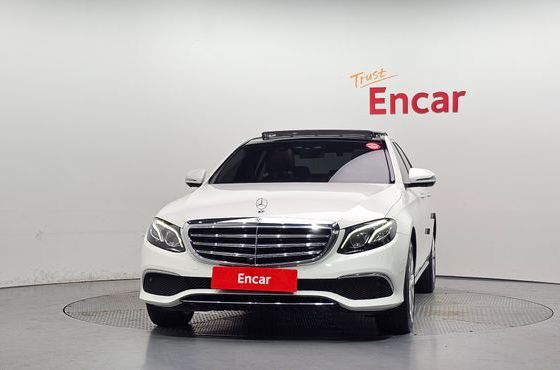 Mercedes-Benz E-Class E300 4MATIC Exclusive — пробег 126 215 км — фото 3 из 5