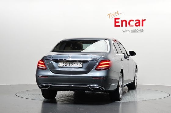 Mercedes-Benz E-Class E220d 4MATIC Exclusive — пробег 187 327 км — фото 4 из 5