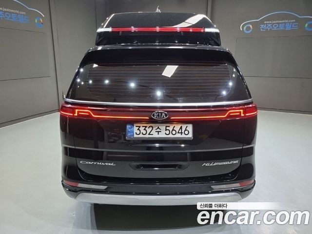 Kia Carnival из Кореи Encar