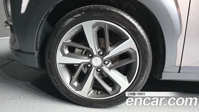 Hyundai Kona из Кореи Encar