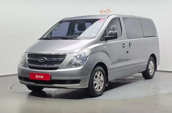 Hyundai Starex 12-Seater Wagon CVX Deluxe — пробег 167 546 км — фото 1 из 5