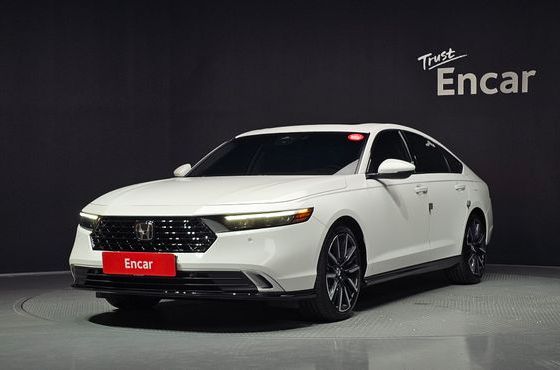 Honda Accord 2.0 Hybrid Touring — пробег 9 164 км — фото 1 из 5