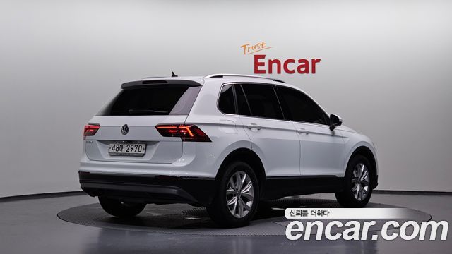 Volkswagen Tiguan 2.0 TDI Premium — пробег 57 947 км — фото 2 из 5