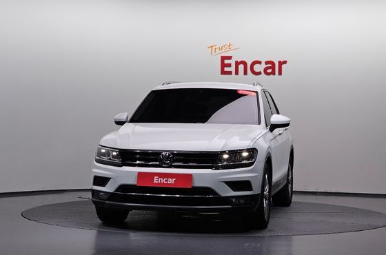 Volkswagen Tiguan 2.0 TDI Premium — пробег 57 947 км — фото 3 из 5