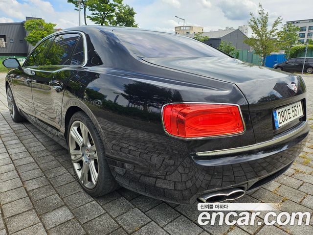 Bentley Flying Spur из Кореи Encar