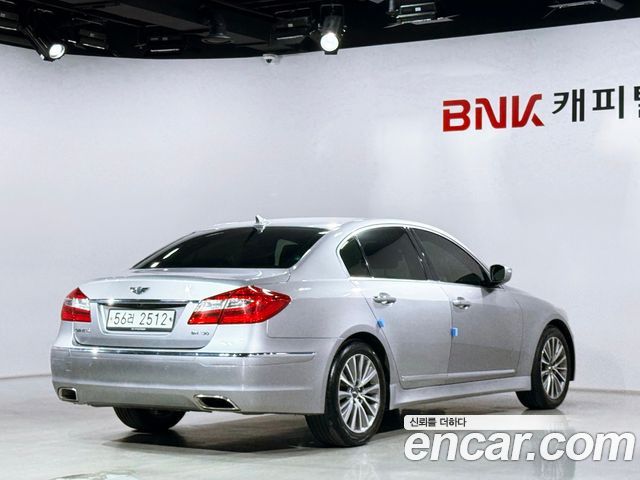 Hyundai Genesis из Кореи Encar