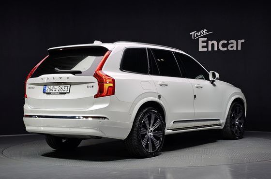 Volvo XC90 B6 Ultimate Bright — пробег 12 019 км — фото 2 из 5