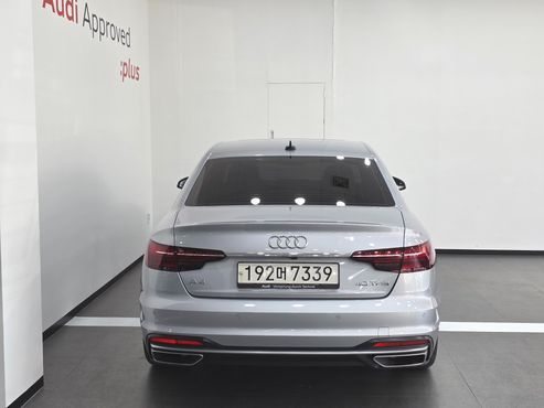 Audi A4 40 TFSI — пробег 48 597 км — фото 4 из 5