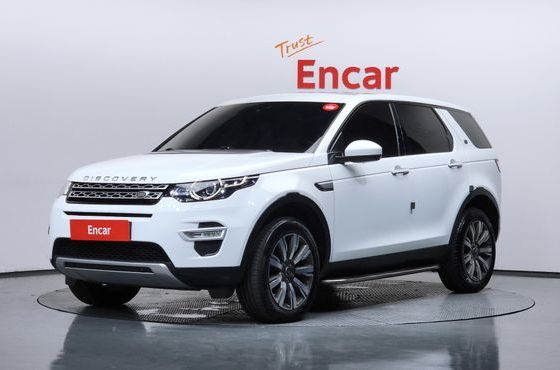 Land Rover Discovery Sport 2.0 TD4 HSE Luxury — пробег 74 602 км — фото 1 из 5