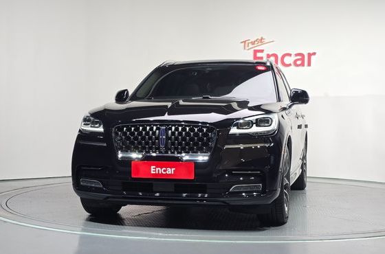 Lincoln Aviator 3.0 PHEV GT AWD — пробег 69 235 км — фото 3 из 5