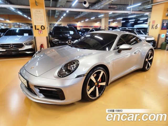 Porsche 911 Carrera 4S — пробег 10 000 км — фото 1 из 5