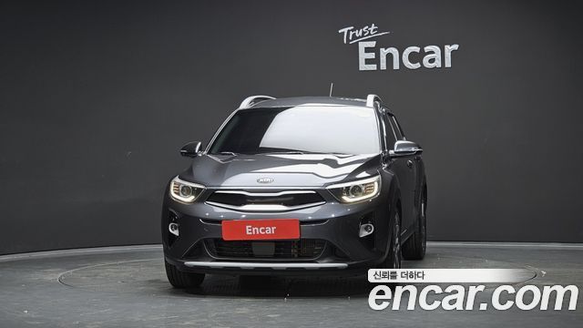 Kia Stonic из Кореи Encar