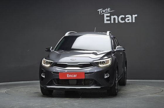 Kia Stonic Diesel 1.6 Prestige — пробег 68 611 км — фото 3 из 5