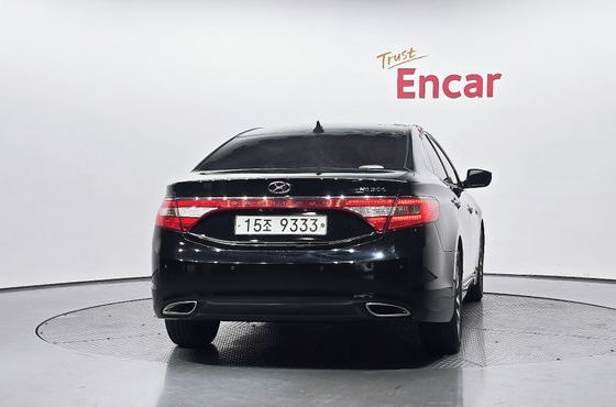 Hyundai Grandeur Premium — пробег 223 837 км — фото 4 из 5