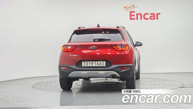 Kia Stonic из Кореи Encar