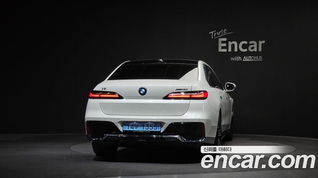BMW i7 из Кореи Encar