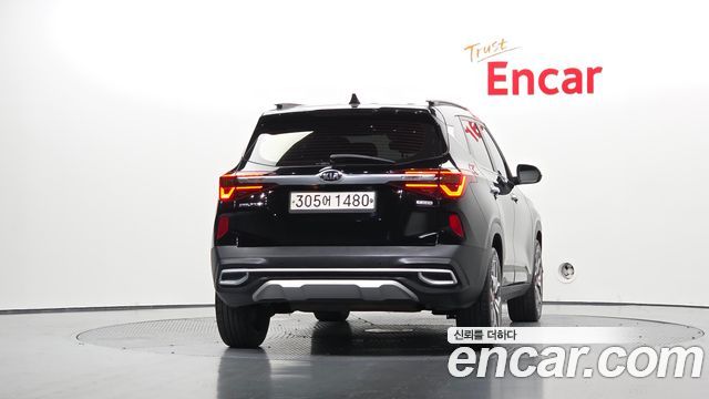 Kia Seltos из Кореи Encar