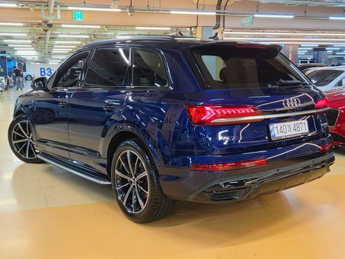 Audi Q7 55 TFSI Quattro Premium — пробег 65 000 км — фото 4 из 5