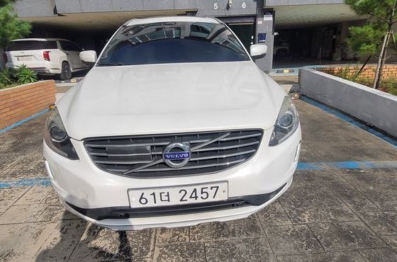 Volvo XC60 D5 AWD 1st — пробег 92 564 км — фото 2 из 5