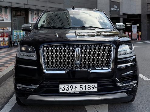 Lincoln Navigator 3.5L Black Label — пробег 104 000 км — фото 2 из 5