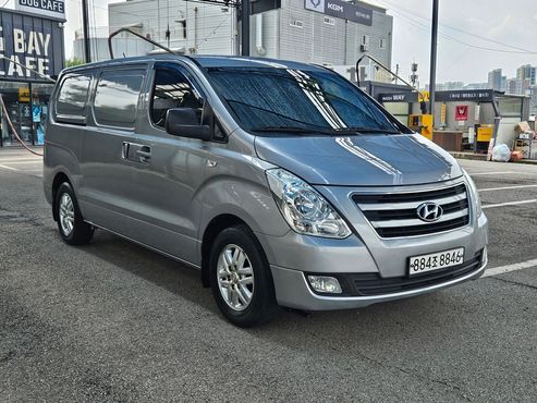 Hyundai Starex 3-Seater VAN Modern — пробег 209 000 км — фото 2 из 5