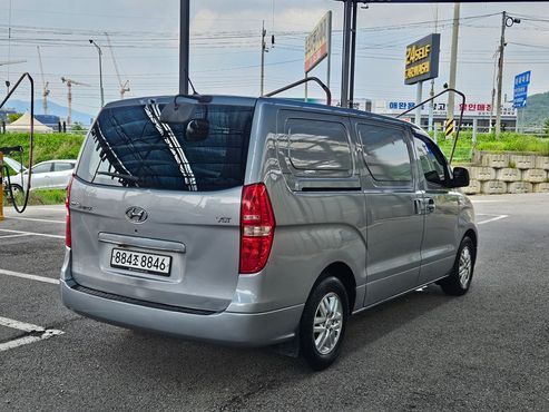 Hyundai Starex 3-Seater VAN Modern — пробег 209 000 км — фото 3 из 5