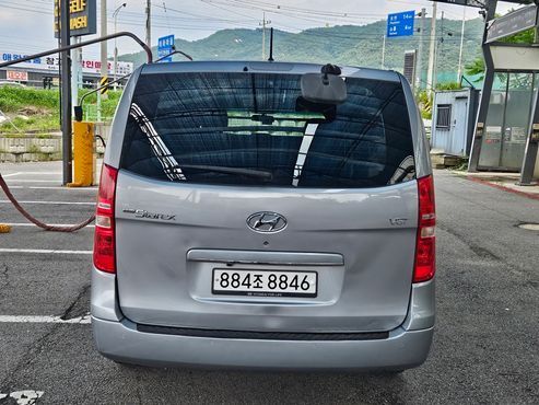 Hyundai Starex 3-Seater VAN Modern — пробег 209 000 км — фото 4 из 5