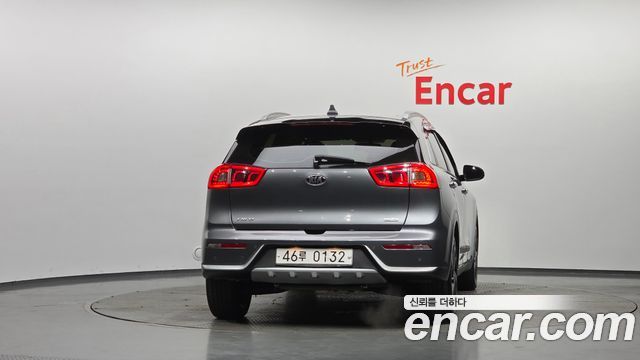 Kia Niro из Кореи Encar