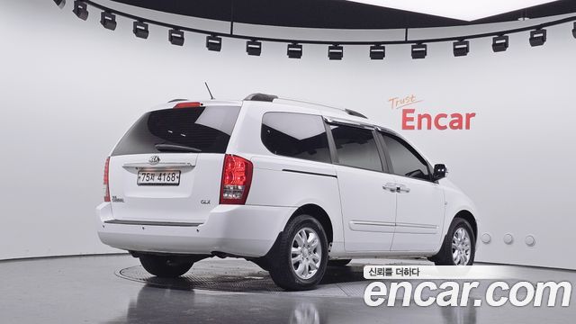 Kia Carnival из Кореи Encar