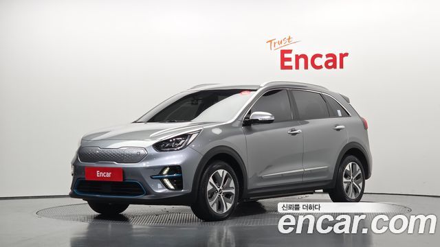 Kia Niro Noblesse — пробег 65 504 км — фото 1 из 5