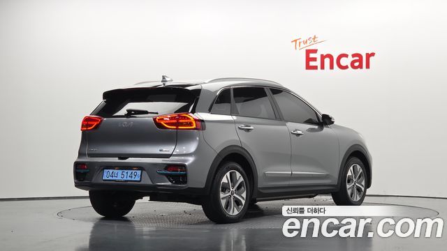 Kia Niro Noblesse — пробег 65 504 км — фото 2 из 5