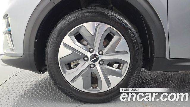 Kia Niro Noblesse — пробег 65 504 км — фото 5 из 5