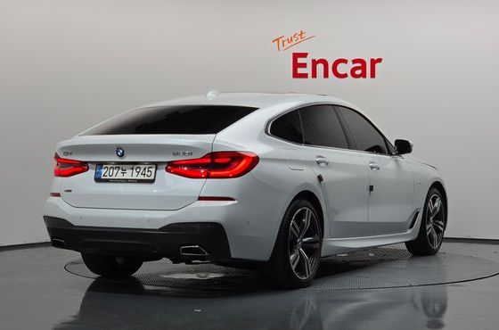 BMW Gran Turismo 630i xDrive M Sport — пробег 62 079 км — фото 2 из 5