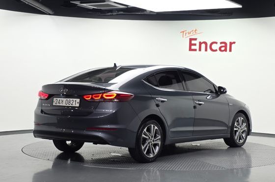Hyundai AVANTE 1.6 GDI Modern special — пробег 91 043 км — фото 2 из 5