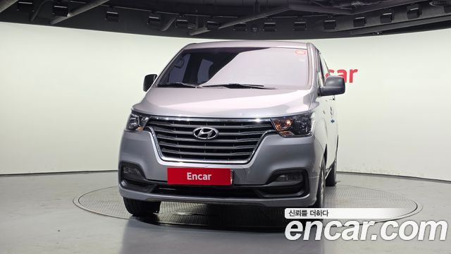 Hyundai Starex Van 5-Seater Modern — пробег 242 347 км — фото 3 из 5