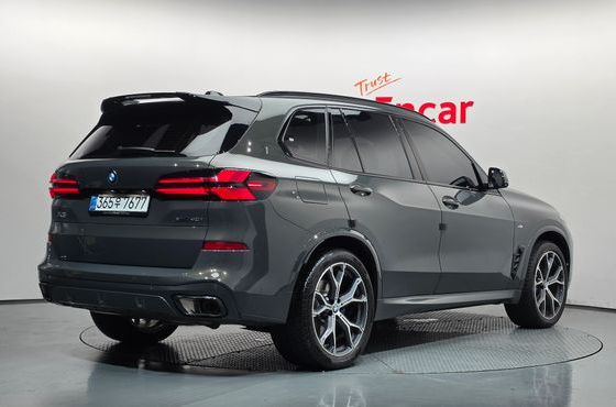 BMW X5 xDrive 40i M Sport Pro — пробег 5 175 км — фото 2 из 5