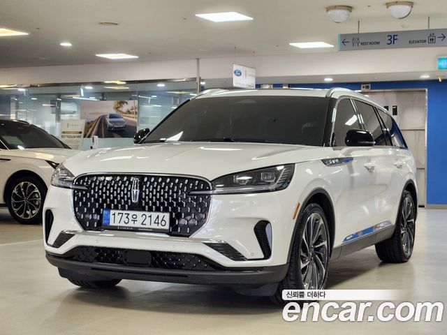 Lincoln Aviator 3.0 Reserve  AWD — пробег 18 503 км — фото 1 из 5