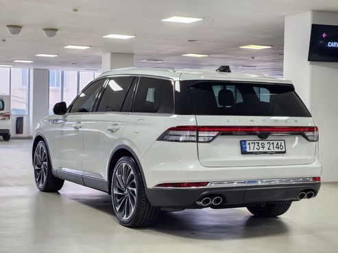 Lincoln Aviator 3.0 Reserve AWD — пробег 18 503 км — фото 2 из 5
