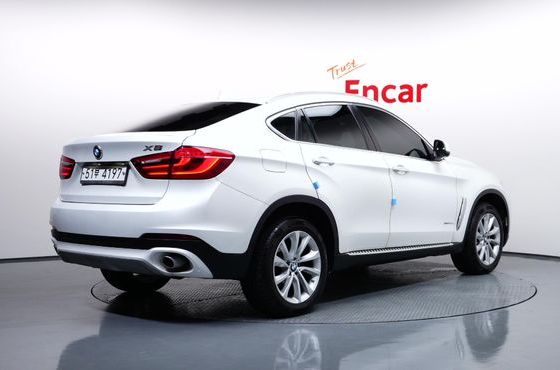 BMW X6 xDrive 30d — пробег 79 048 км — фото 2 из 5