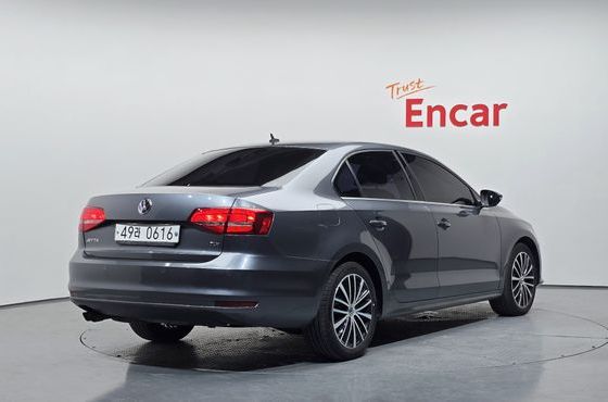 Volkswagen Jetta 2.0 TDI BlueMotion 6th — пробег 95 596 км — фото 2 из 5