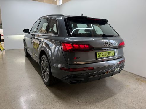 Audi Q7 55 TFSI Quattro Premium — пробег 1 243 км — фото 4 из 5